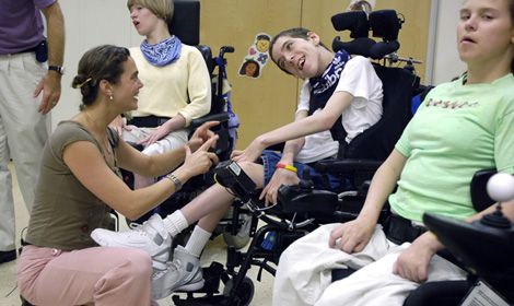 علائم، علل و روش‌های درمانی فلج مغزی